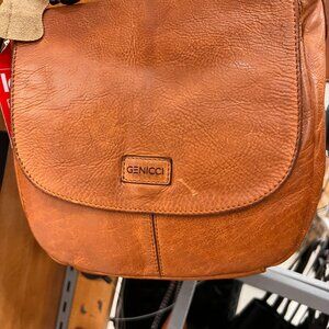 Genicci, leather bag with flap front